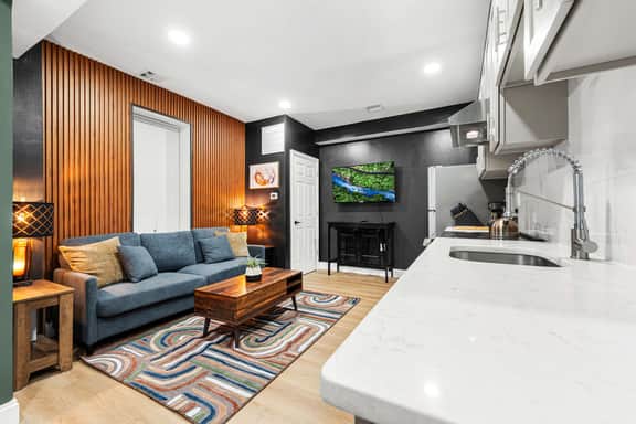1024 Race St 3C - Image 2