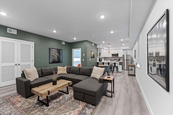 800 Callowhill 2 - Image 1
