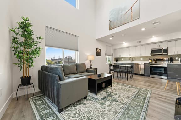 800 Callowhill 3 - Image 1